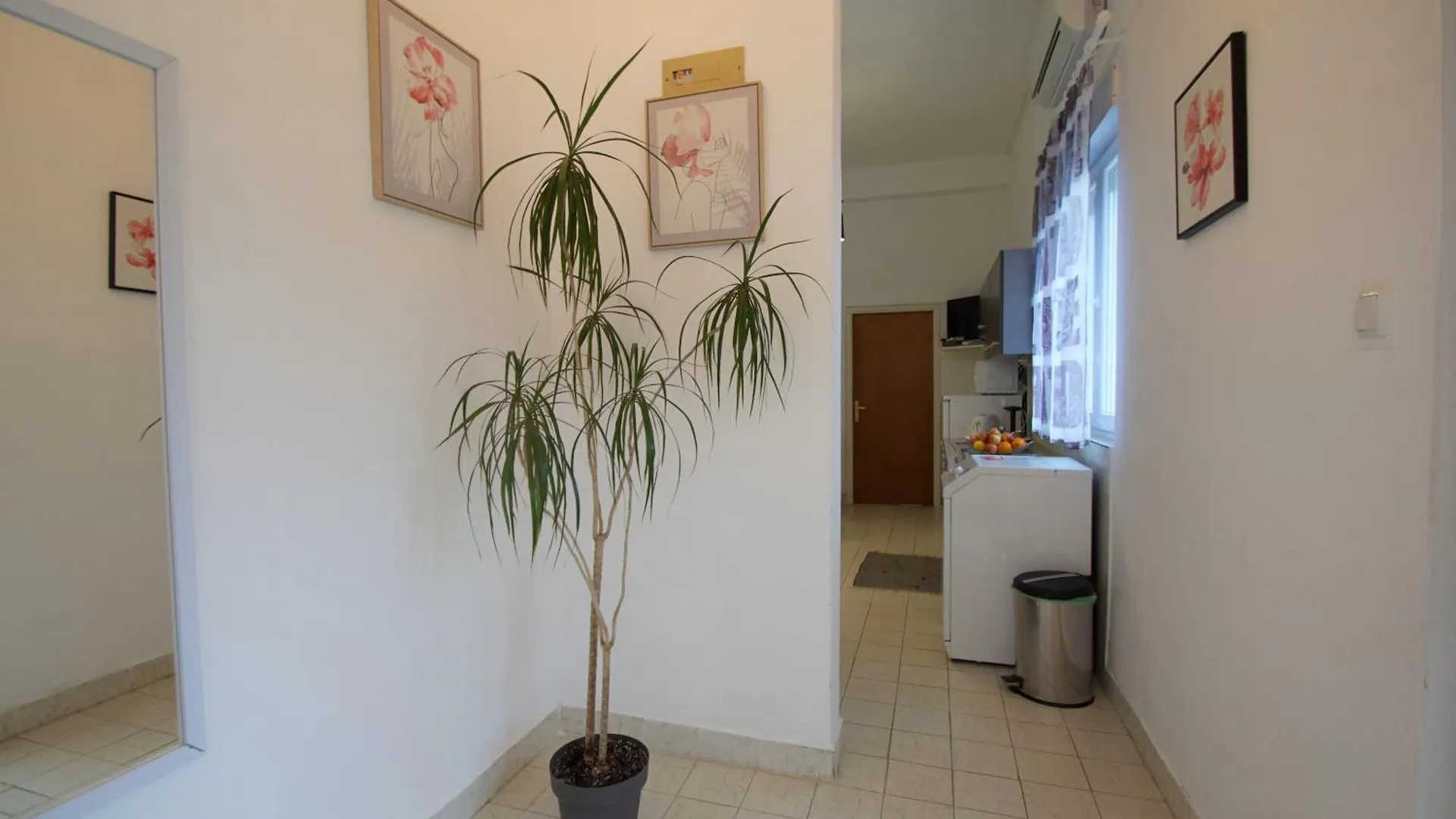 Ruza Apartments Crikvenica 0*,  Croatia